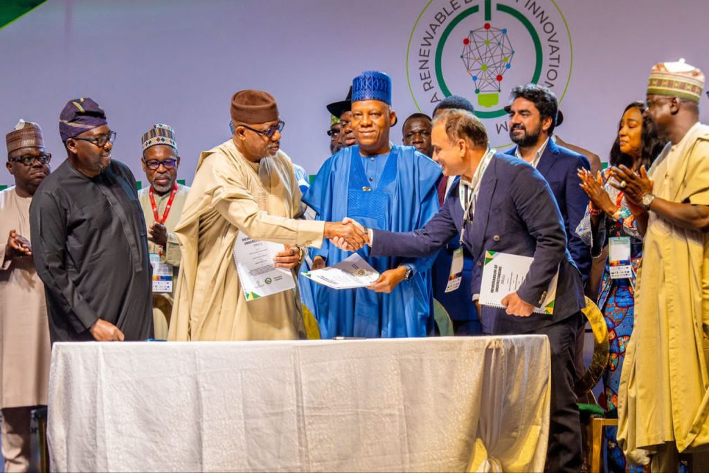 Electricity: Ogun govt, Renew Power, REA sign MoU to build 500MW renewable solar panel facility in Ogun